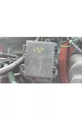 VOLVO VNL FUSE BOX