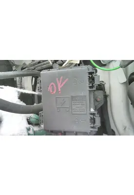 VOLVO VNL FUSE BOX