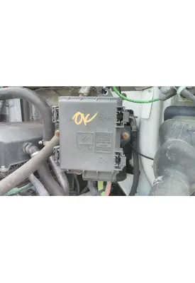VOLVO VNL FUSE BOX