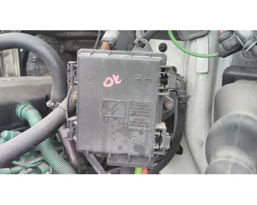 VOLVO VNL FUSE BOX