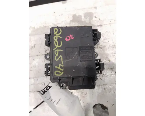 VOLVO VNL FUSE BOX