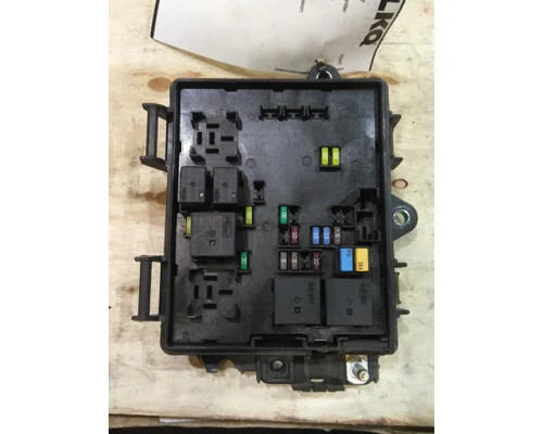 VOLVO VNL FUSE BOX