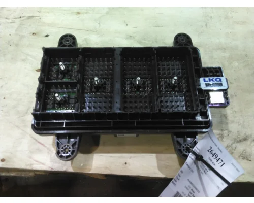 VOLVO VNL FUSE BOX