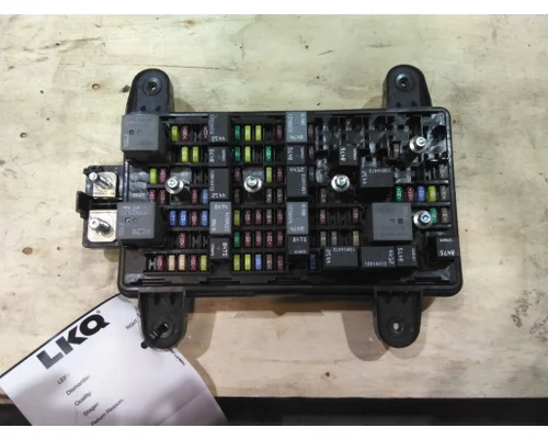 VOLVO VNL FUSE BOX