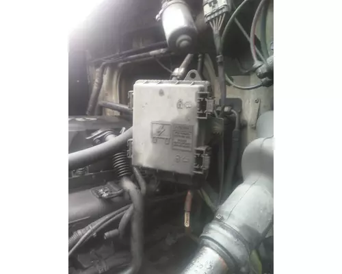 VOLVO VNL FUSE BOX