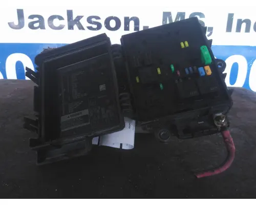VOLVO VNL FUSE BOX