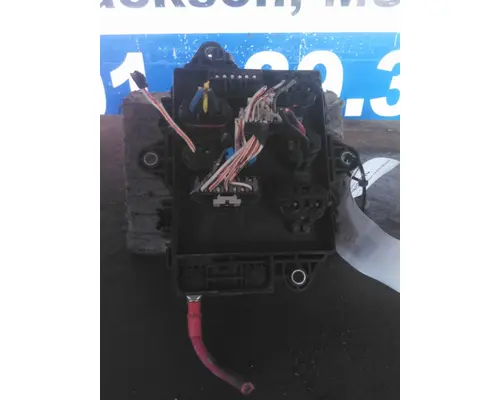 VOLVO VNL FUSE BOX