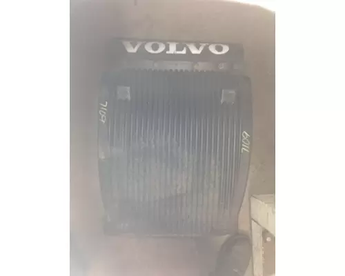 VOLVO VNL Fender Moulding