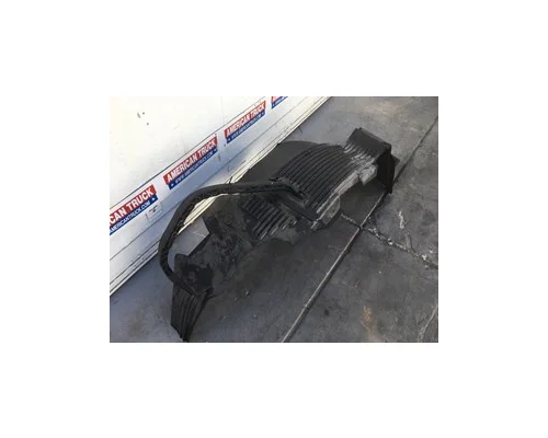 VOLVO VNL Fender