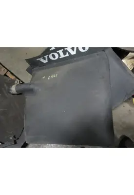VOLVO VNL Fender