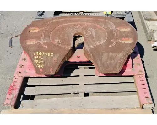 VOLVO VNL Fifth Wheel