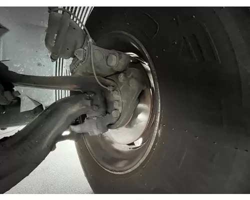VOLVO VNL Front Axle Assembly