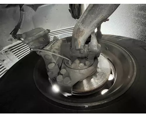VOLVO VNL Front Axle Assembly