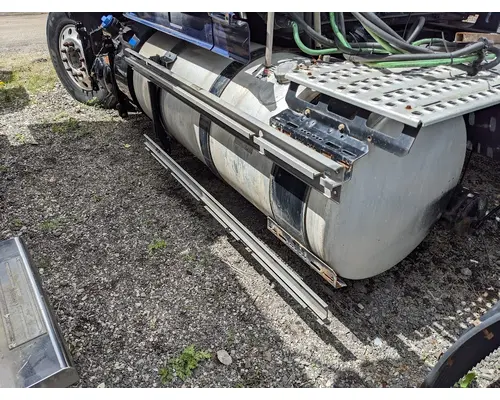 VOLVO VNL Fuel Tank