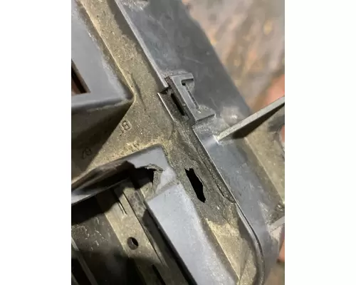 VOLVO VNL Fuse Box