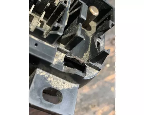 VOLVO VNL Fuse Box