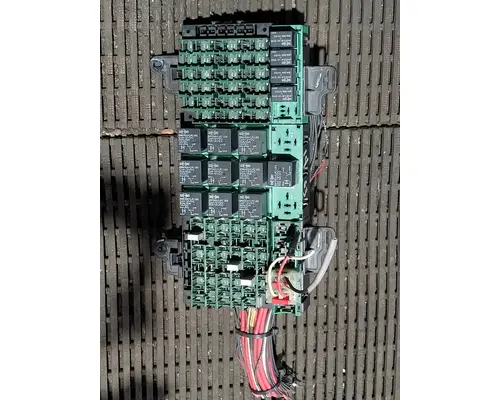 VOLVO VNL Fuse Box