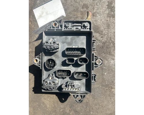 VOLVO VNL Fuse Box