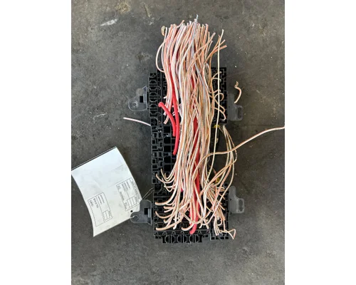 VOLVO VNL Fuse Box