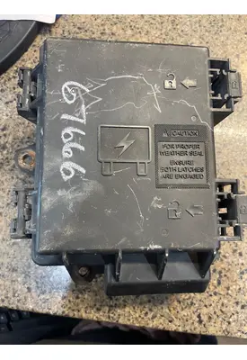 VOLVO VNL Fuse Box