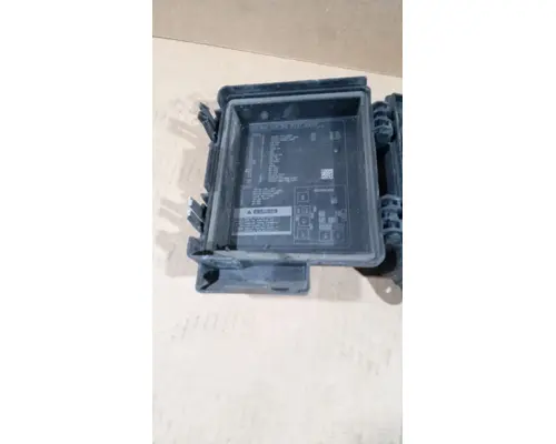 VOLVO VNL Fuse Box