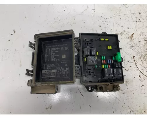 VOLVO VNL Fuse Box