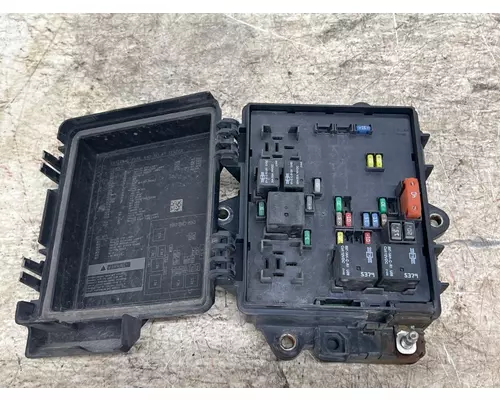 VOLVO VNL Fuse Box