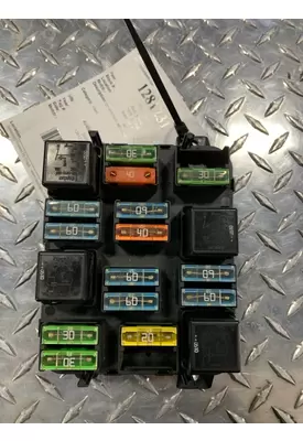 VOLVO VNL Fuse Box