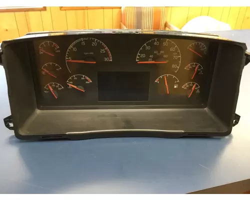 VOLVO VNL GAUGE CLUSTER