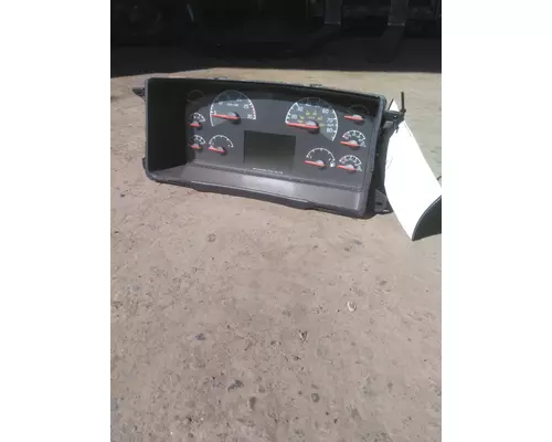 VOLVO VNL GAUGE CLUSTER