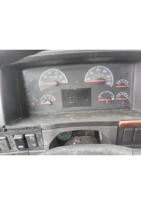 VOLVO VNL GAUGE CLUSTER