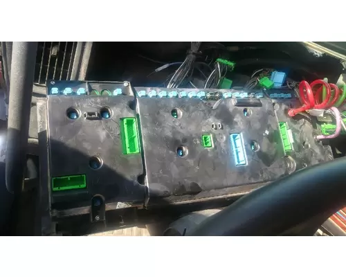 VOLVO VNL GAUGE CLUSTER