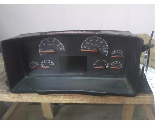 VOLVO VNL GAUGE CLUSTER