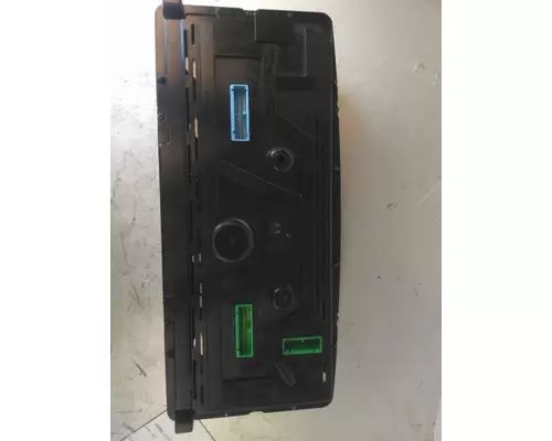 VOLVO VNL GAUGE CLUSTER
