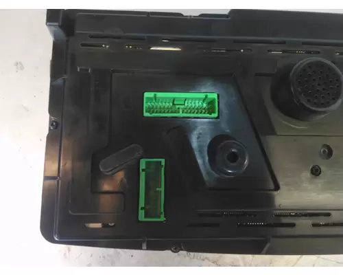 VOLVO VNL GAUGE CLUSTER