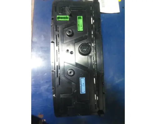 VOLVO VNL GAUGE CLUSTER
