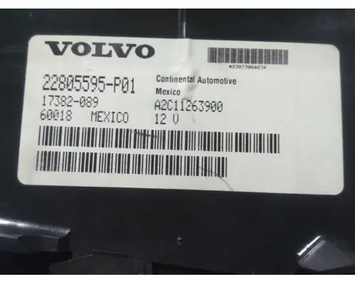 VOLVO VNL GAUGE CLUSTER