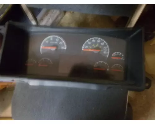 VOLVO VNL GAUGE CLUSTER