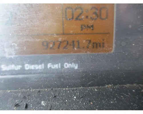 VOLVO VNL GAUGE CLUSTER