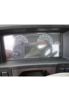 VOLVO VNL GAUGE CLUSTER