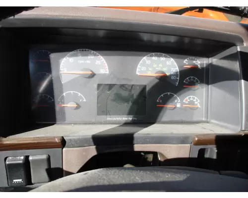 VOLVO VNL GAUGE CLUSTER