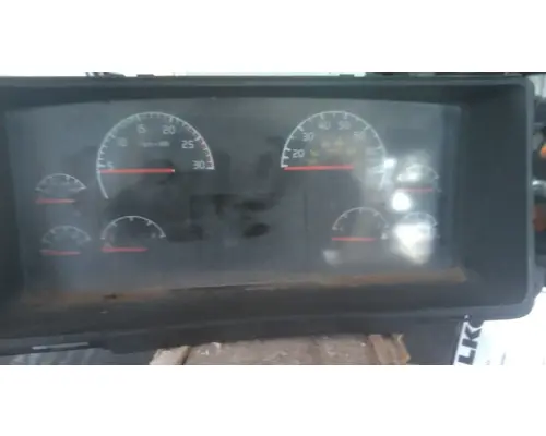 VOLVO VNL GAUGE CLUSTER