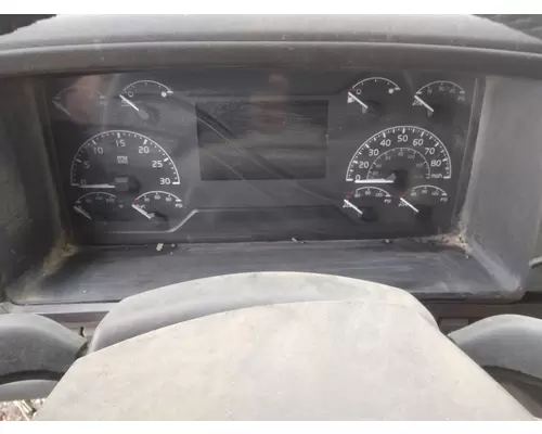 VOLVO VNL GAUGE CLUSTER