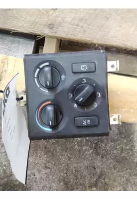 VOLVO VNL GAUGE CLUSTER