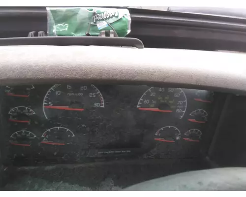 VOLVO VNL GAUGE CLUSTER