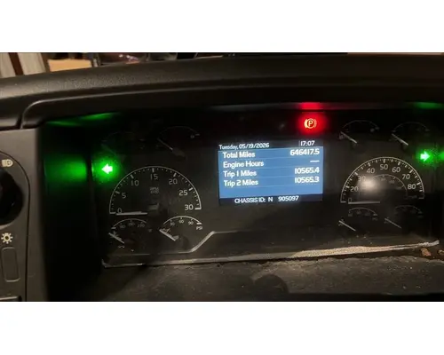 VOLVO VNL GAUGE CLUSTER