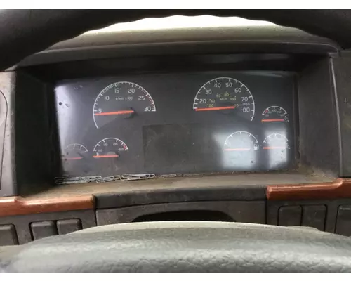 VOLVO VNL GAUGE CLUSTER