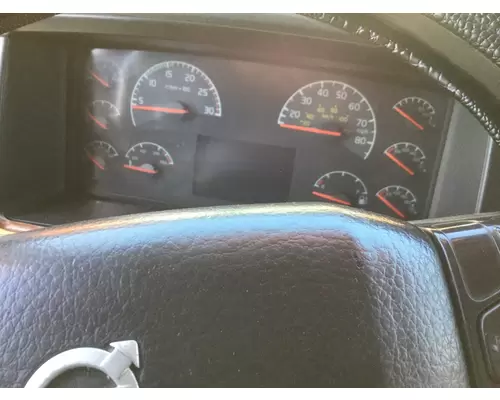 VOLVO VNL GAUGE CLUSTER