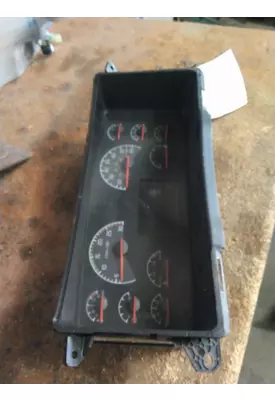 VOLVO VNL GAUGE CLUSTER