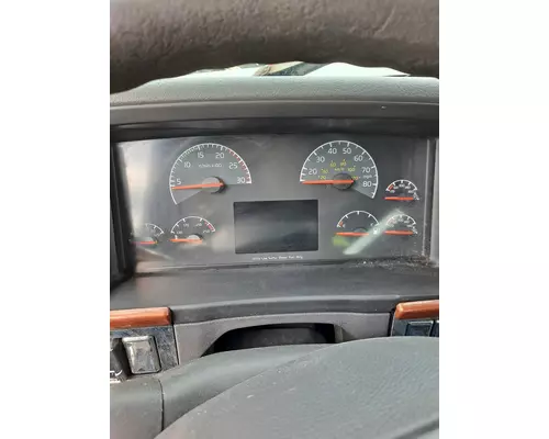 VOLVO VNL GAUGE CLUSTER